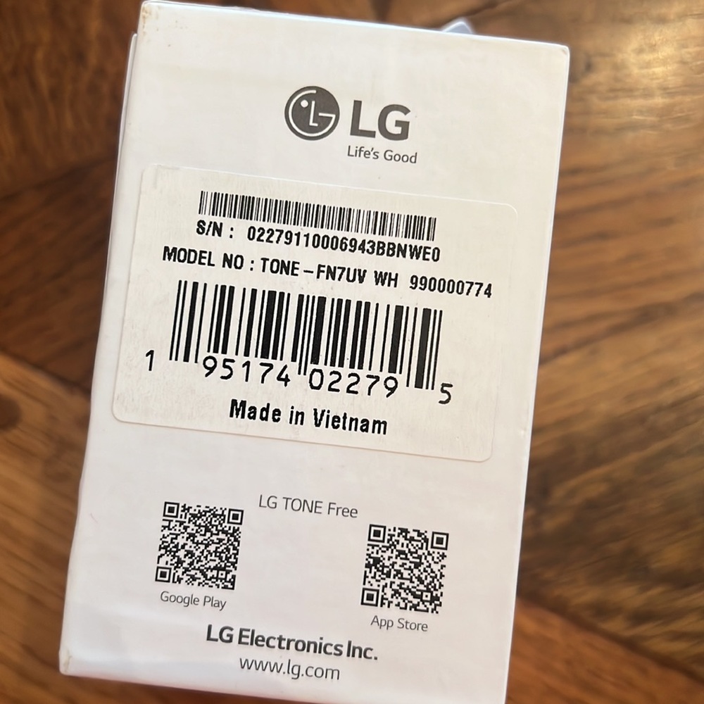 New In Box: LG Tone Free Noise Cancelling Ear Buds - Picture 3 of 6